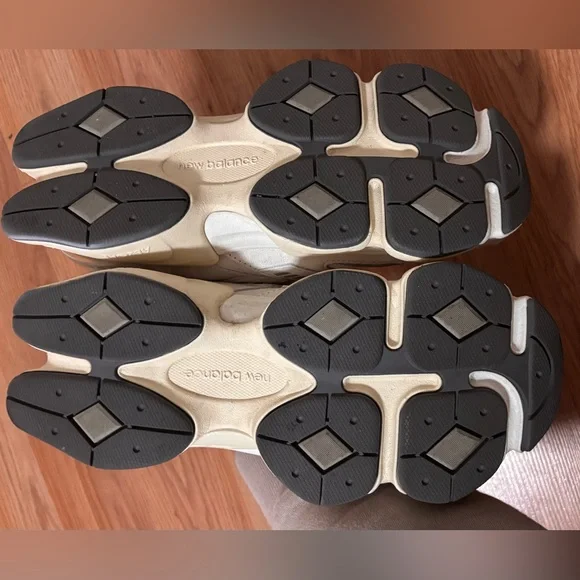 New Balance Cream and Gray Athletic Shoes - Picture 2 of 3